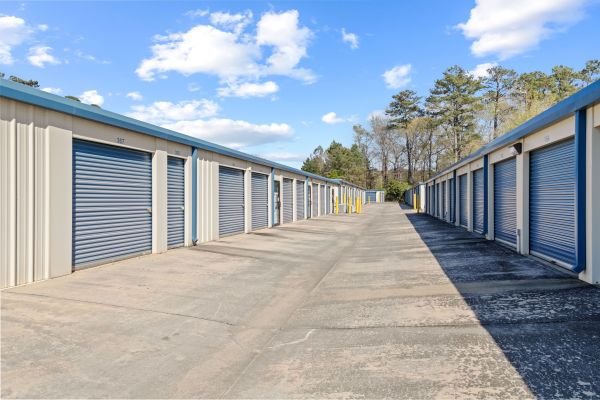 Compass Self Storage - Compass Self Storage - Senioa (413) - 8335 Senoia Road