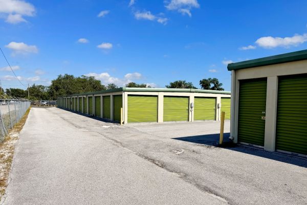 Tri Tower Self Storage - 648 East Mountain Lake Cutoff Road
