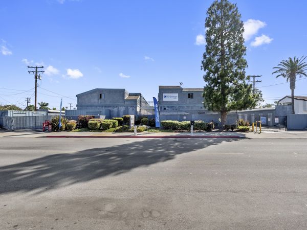 US Storage Centers - Costa Mesa Whittier - 1880 Whittier Avenue