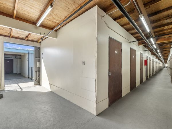 US Storage Centers - Costa Mesa Whittier - 1880 Whittier Avenue