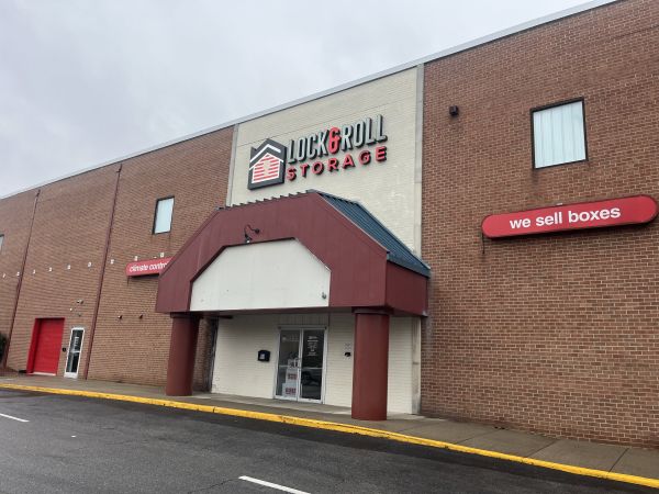 Lock & Roll Storage - Roanoke - 4142 Melrose Avenue Northwest