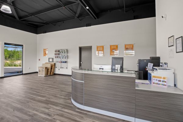 Auburn Storage - 651 Veterans Boulevard