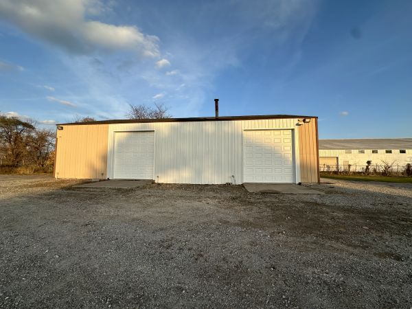 Homegrown Storage Burton - 2395 E Judd Rd