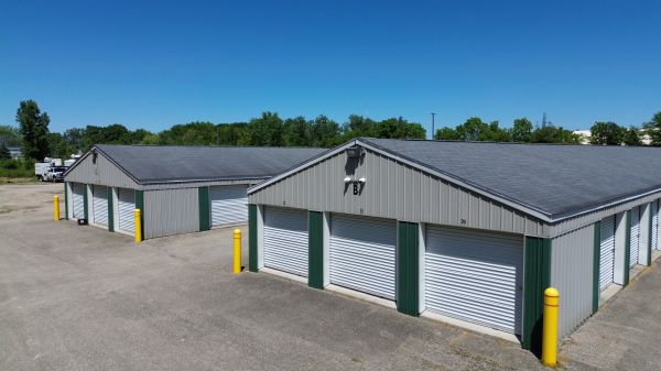 Homegrown Storage Burton - 2395 E Judd Rd