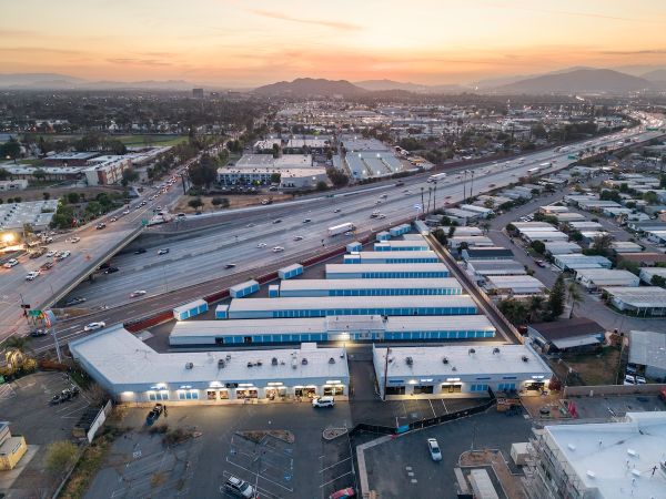 US Storage Centers - Riverside - Blaine - 1385 West Blaine Street