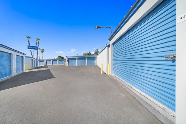 US Storage Centers - Riverside - Blaine - 1385 West Blaine Street