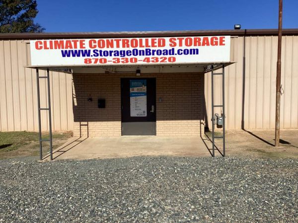 Storage On Broad - 3407 East Broad Street