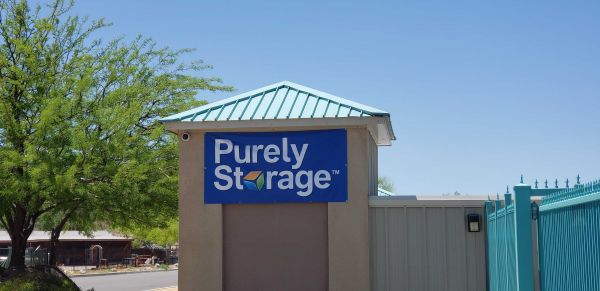 Purely Storage - Yucca Valley - Hopi Trail - 7340 Hopi Trail
