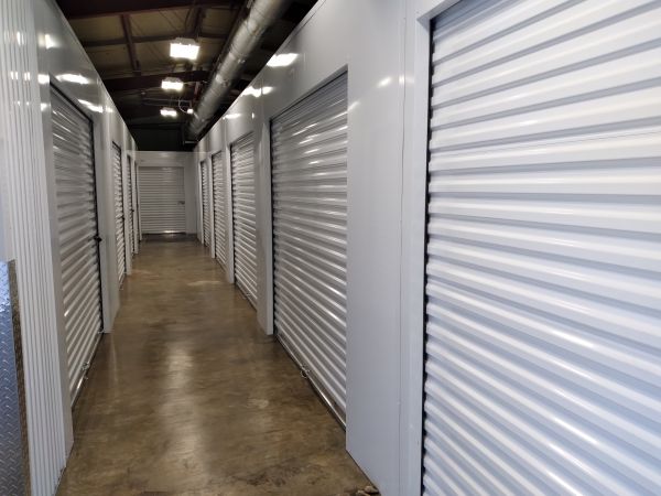 Winter's Storage - Kingsport - 1925 Brookside Drive