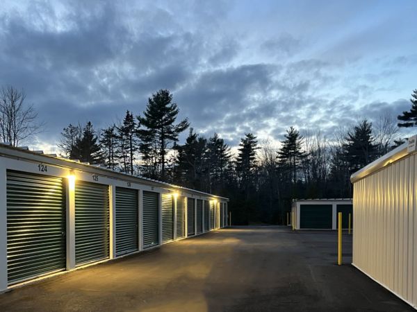 Whites Self Storage - 244 New Road