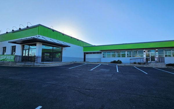 Space Shop Self Storage - Chamblee - 5305 Peachtree Boulevard
