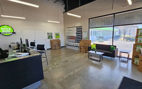 Space Shop Self Storage - Chamblee - 5305 Peachtree Boulevard