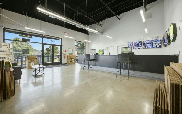 Space Shop Self Storage - Chamblee - 5305 Peachtree Boulevard