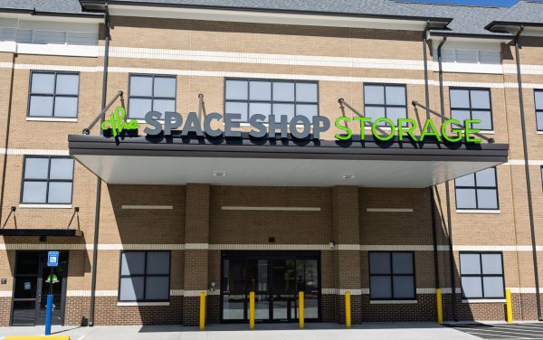 Space Shop Self Storage - Dunwoody - 4470 Chamblee Dunwoody Road