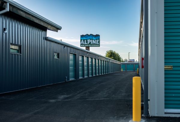 Alpine Mini and RV Storage - 235 North Hamilton Road