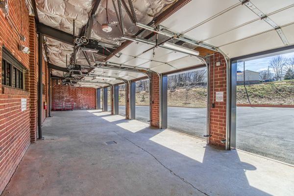 Storage Sense - Greensboro - Fairview - 1702 Fairview Street