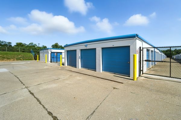 Stronghold Self Storage- Eastgate - 758 Old State Route 74