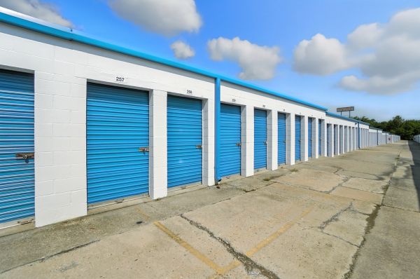 Stronghold Self Storage- Eastgate - 758 Old State Route 74