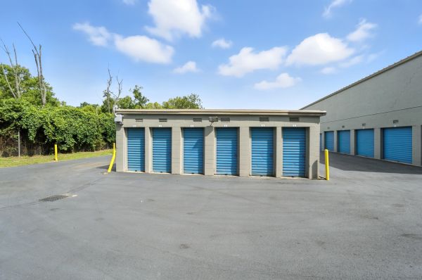 Stronghold Self Storage- Erlanger - 3700 Holly Lane