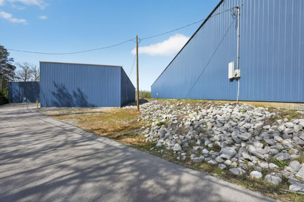 Storage Rentals of America - Somerset - Shoreline Dr - 914 Shoreline Drive
