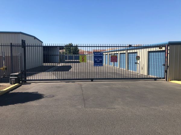 Purely Storage - Porterville - North Plano St - 671 North Plano Street