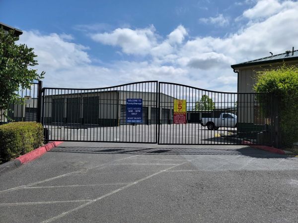 Purely Storage - Sonora - Eagle Ridge Dr - 18600 Eagle Ridge Drive