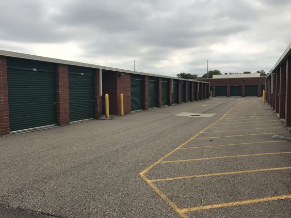 Compass Self Storage - Compass Self Storage - Grand River (202) - 40900 Grand River Avenue