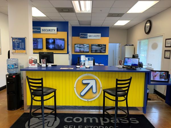 Compass Self Storage - Compass Self Storage - Riding Club Rd (553) - 159 Riding Club Road