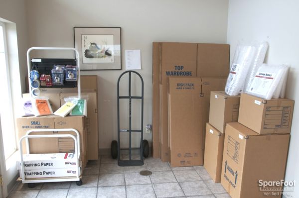 Armadillo Self Storage - 23031 Washington 99