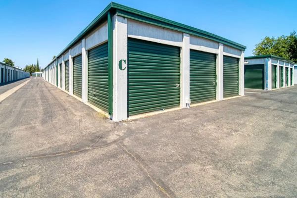 Purely Storage - Yuba City - 517 Garden Highway