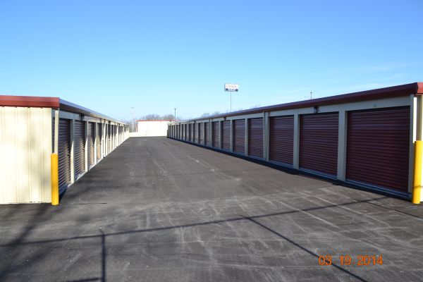 St Clair Storage - 1000 Plaza Court South