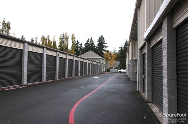 Storage Court - Mercer Island - 8501 Southeast 68th Street