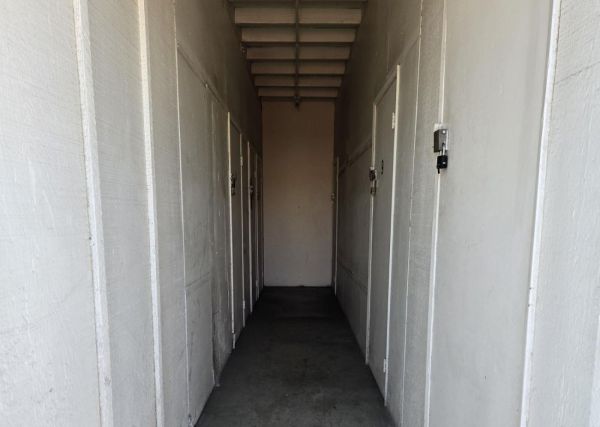 Extra Space Storage - 5045 - Sun Valley - Roscoe Blvd - 10991 Roscoe Boulevard