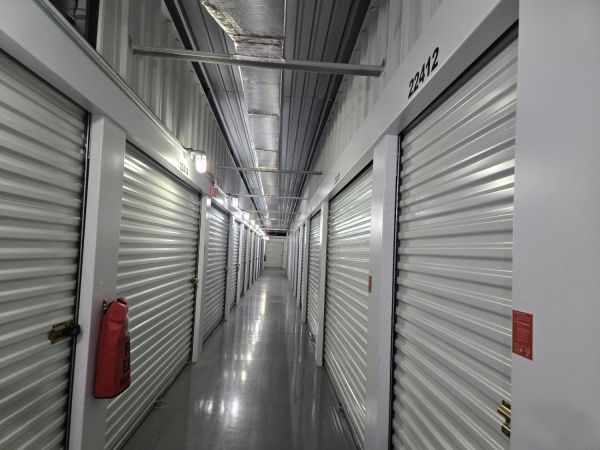 Extra Space Storage - 5100 - San Antonio - 27918 State Rd 52 - 27918 State Road 52