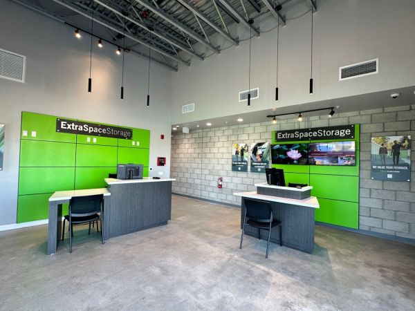 Extra Space Storage - 6113 - Indio - Indio Blvd - 81163 Indio Boulevard