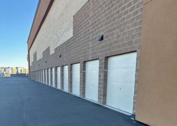 Extra Space Storage - 6597 - Glendale - W Morten Ave - 9982 West Morten Avenue