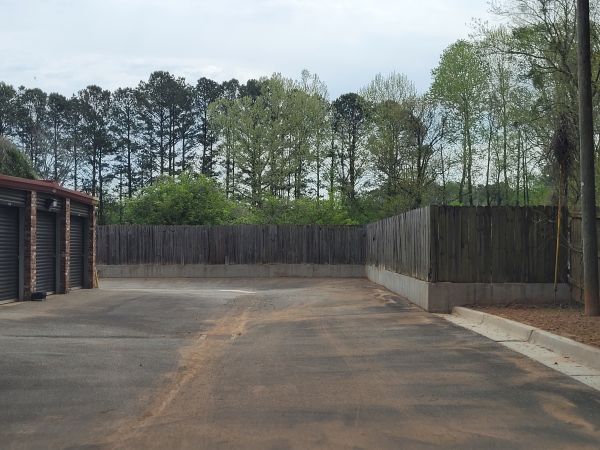 StorMark Self Storage- Newnan Jefferson - 305 Jefferson Street