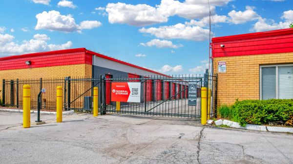 10 Federal Storage - Grand Ave - 2001 Grand Ave
