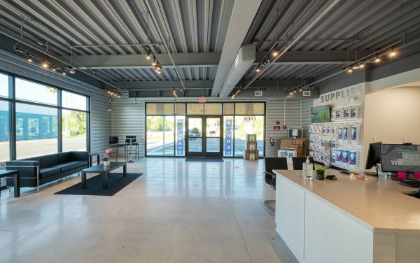 Space Shop Self Storage - Largo - 110 Highland Avenue Southeast