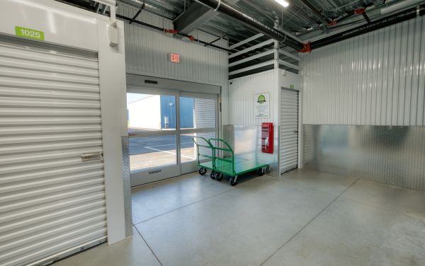 Space Shop Self Storage - Largo - 110 Highland Avenue Southeast