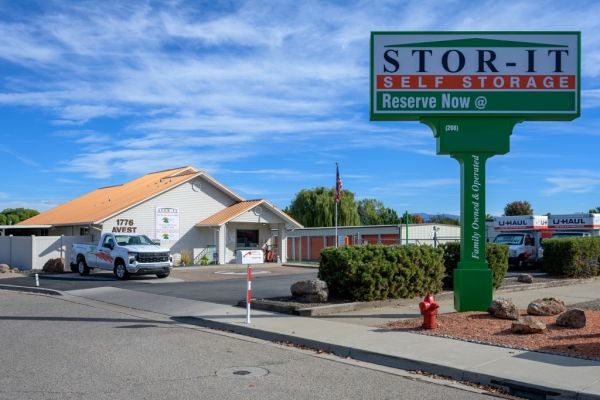 Stor-It Self Storage - Locust Grove Location - 1776 North Avest Lane