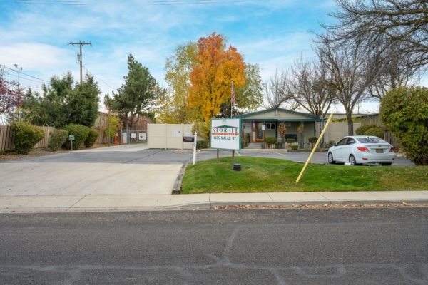 Stor-It Self Storage - Federal Way Location - 1435 West Malad Street