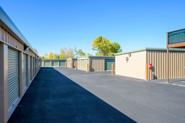 Stor-It Self Storage - Hunt Location - 6236 Hunt Avenue