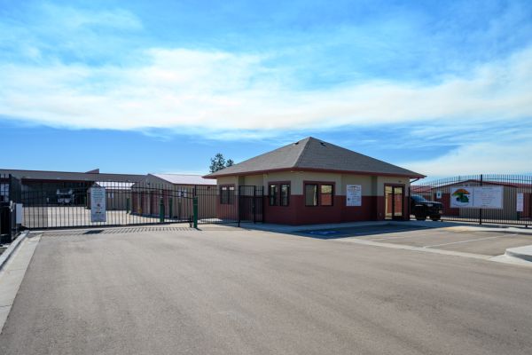Stor-It Self Storage - Lake Shore Location - 8931 Lake Shore Drive