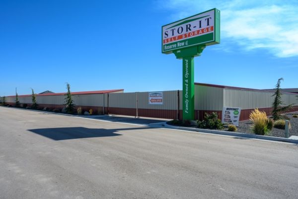 Stor-It Self Storage - Lake Shore Location - 8931 Lake Shore Drive