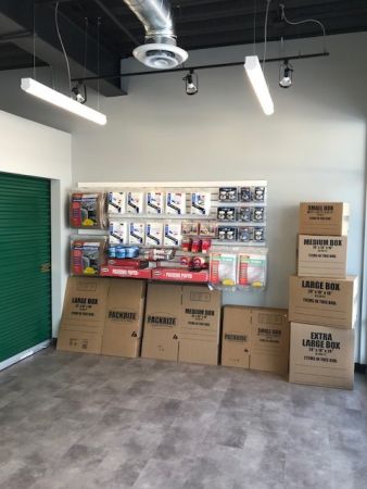 Five Star Storage - Five Star Storage - Selby - 1400 Selby Avenue