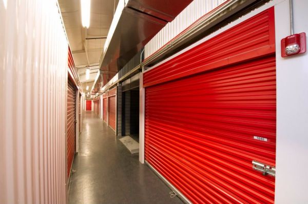 Store Rooms - 928 Boston Post Road East