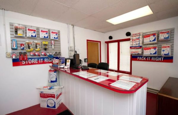 Store Rooms - 928 Boston Post Road East