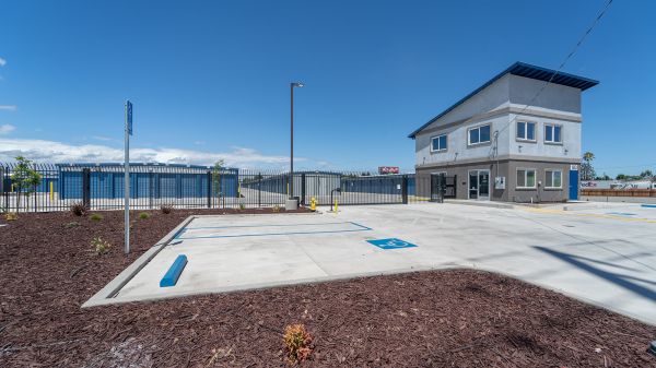 US Storage Centers - Manteca - Austin Road - 183 South Austin Road