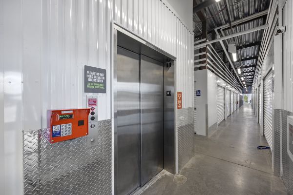 US Storage Centers - Las Vegas - Flamingo - 9560 West Flamingo Road